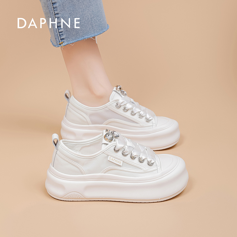 达芙妮小白鞋女2025夏季新款时尚百搭透气帆布鞋厚底增高休闲板鞋