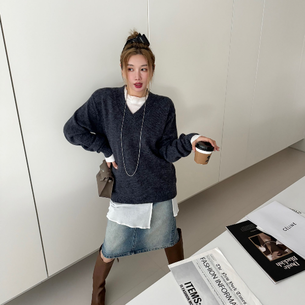 ANNAMOOER 设计师品牌黑色v领毛衣AM63M003/426M