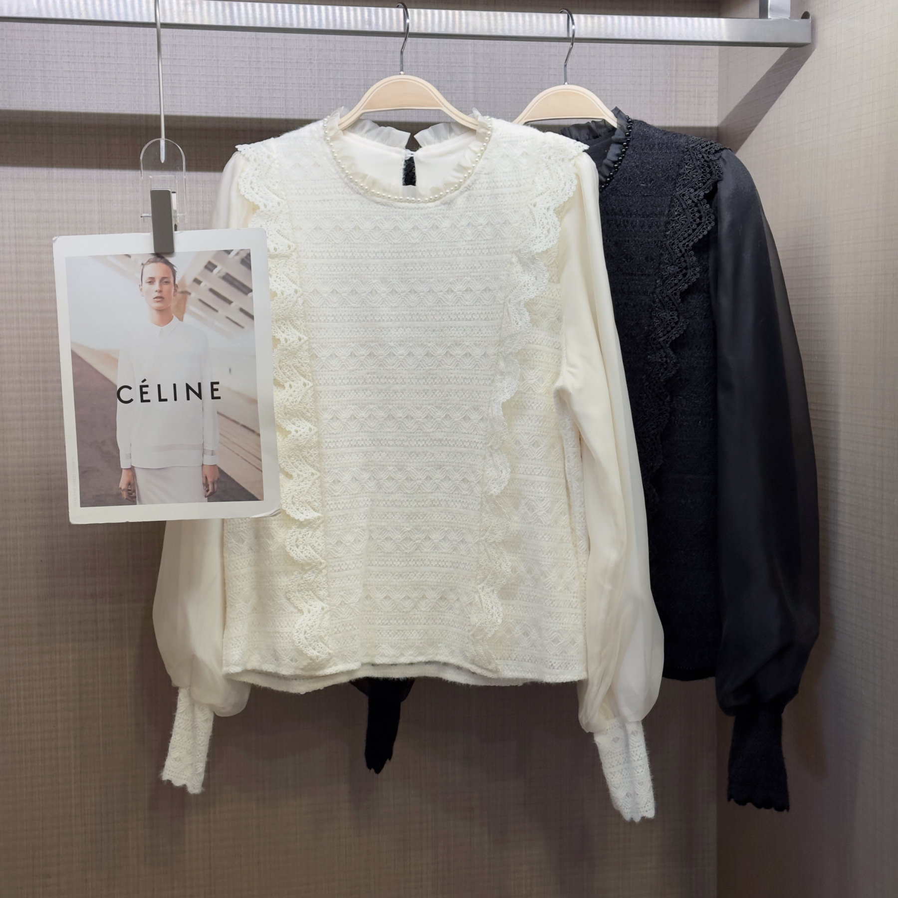 桔梗花海加绒蕾丝衫XS30196