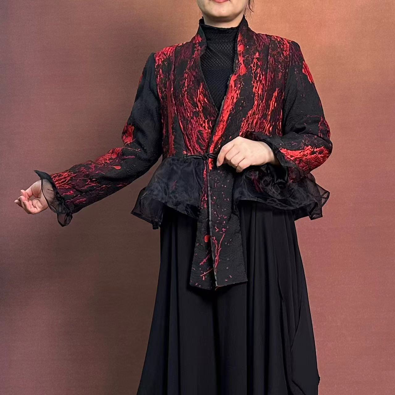 【大海轻奢】S23902-1新款红色浮雕花拼纱设计师款时尚上衣