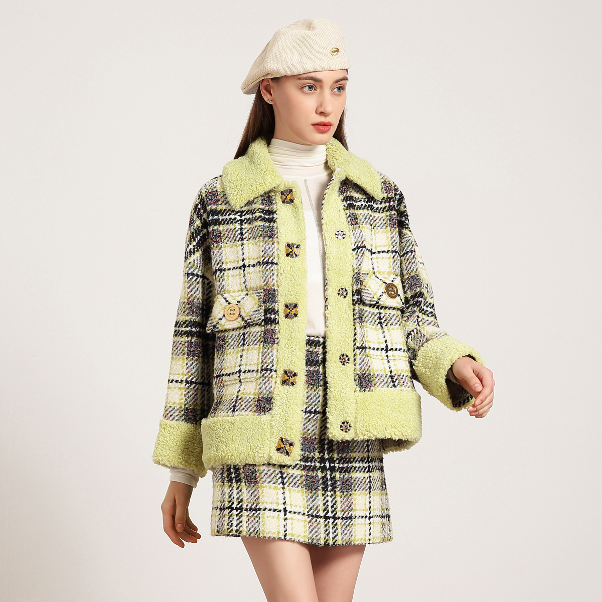 JETEZO/裘提诺减龄格纹毛呢秋冬新款毛绒翻领宽松外套BA1HB053D1