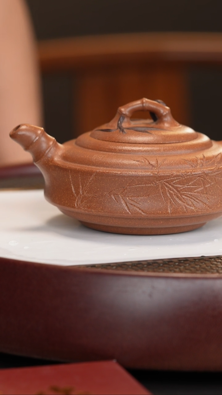 【闪购商品】紫砂茶壶【夏瑞娟】金桂砂 双线竹鼓 300cc