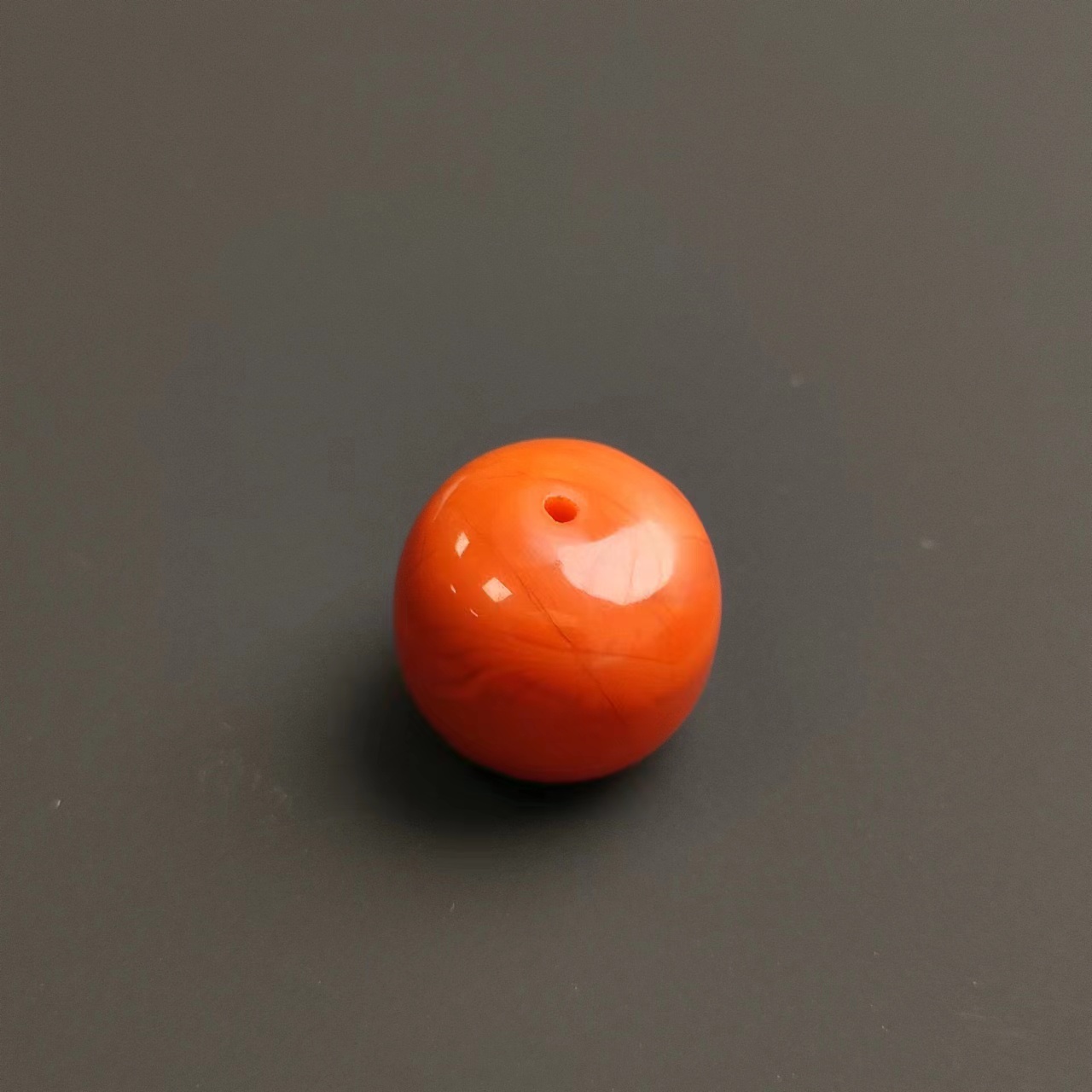 S5605-2  板王级满肉满色杮子红南红老型单珠文玩配饰