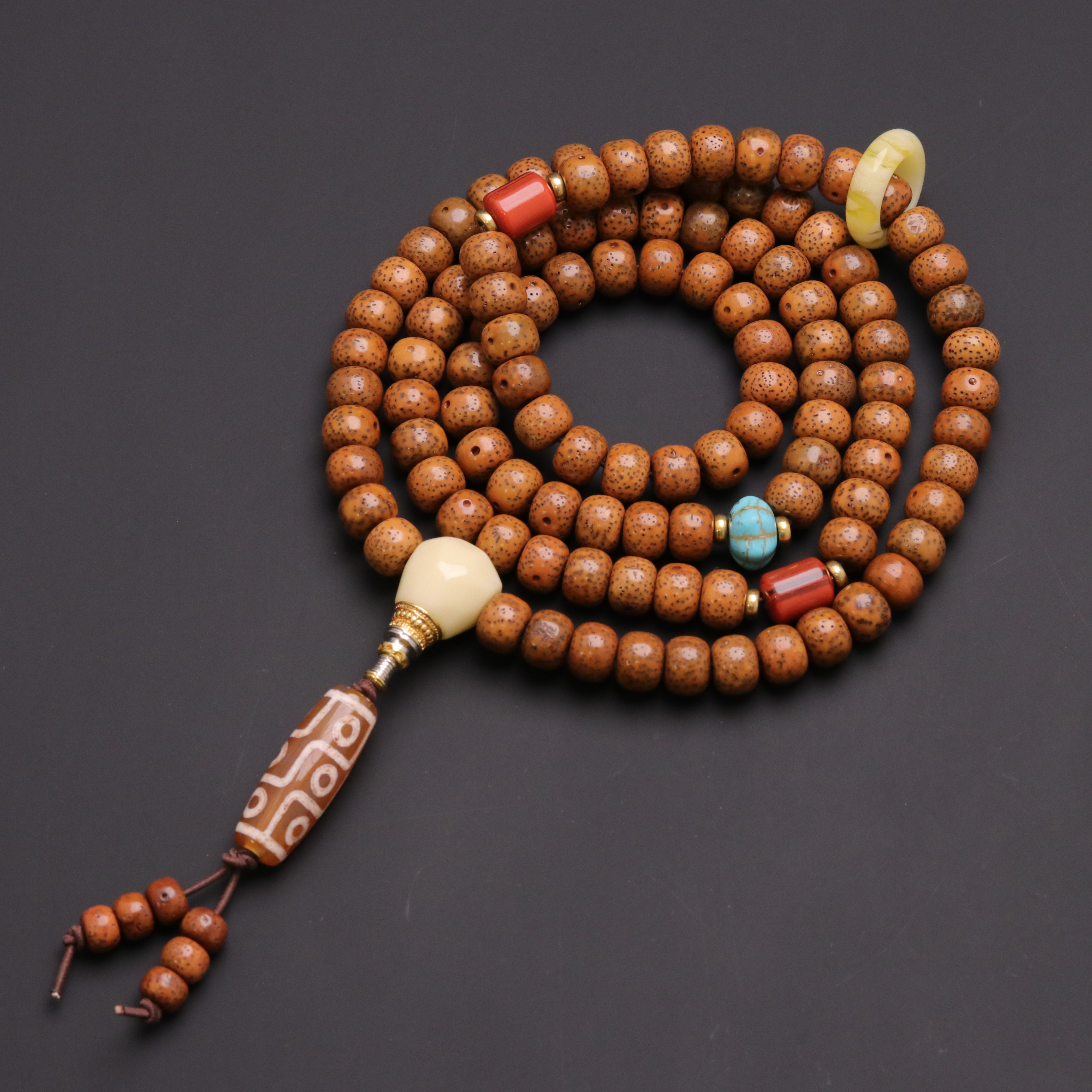 S6059【藏传老星月】八年自然沉星月108长串（送工具）