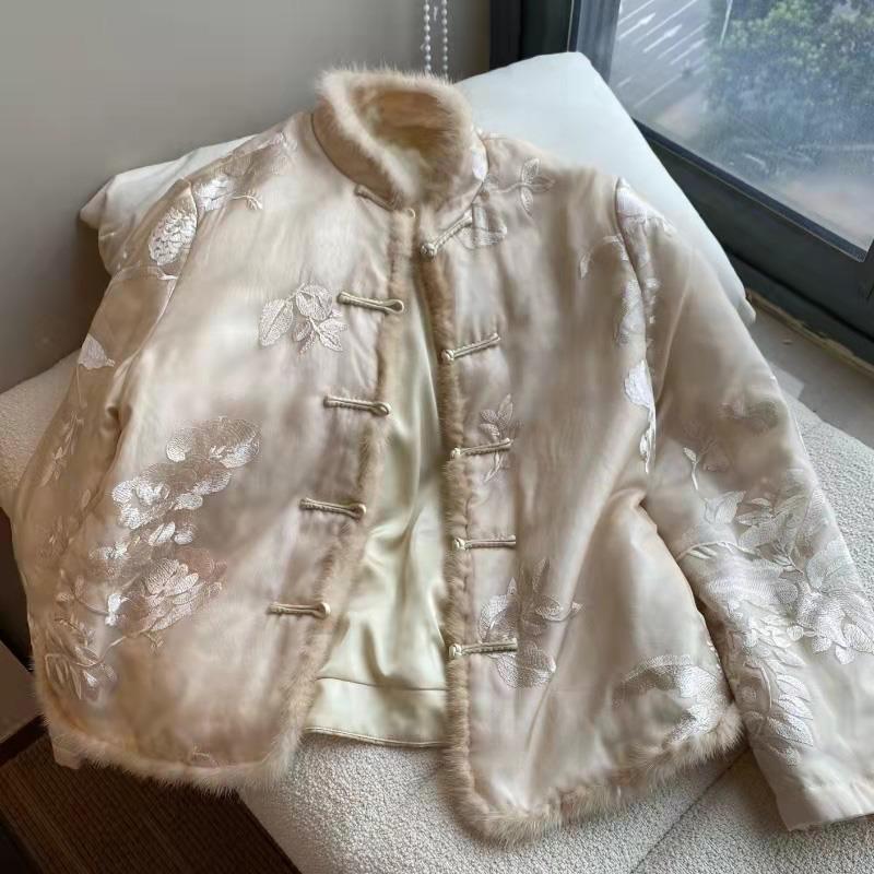 新中式重工刺绣盘扣水貂毛拼接棉服女冬2023复古国风保暖夹棉外套