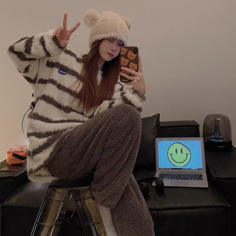 ins睡衣女网红风条纹套装秋冬季宿舍珊瑚绒加绒加厚法兰绒家居服