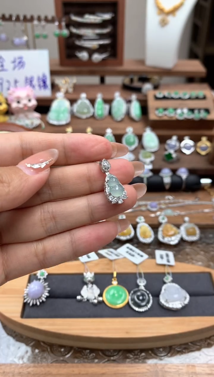 【闪购商品】翡翠吊坠(不含链)银S925镶嵌葫芦吊坠