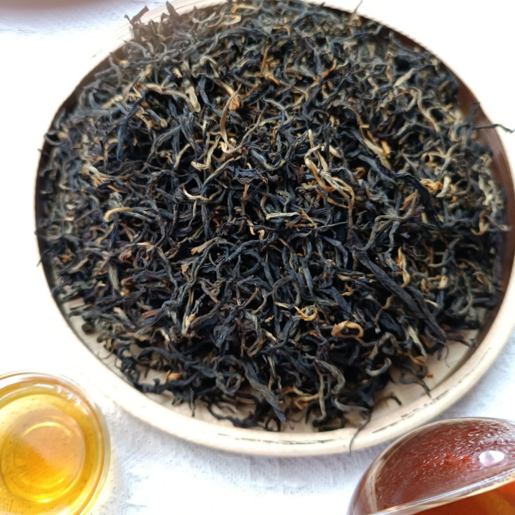 云南凤庆滇红茶二叶毛峰红茶