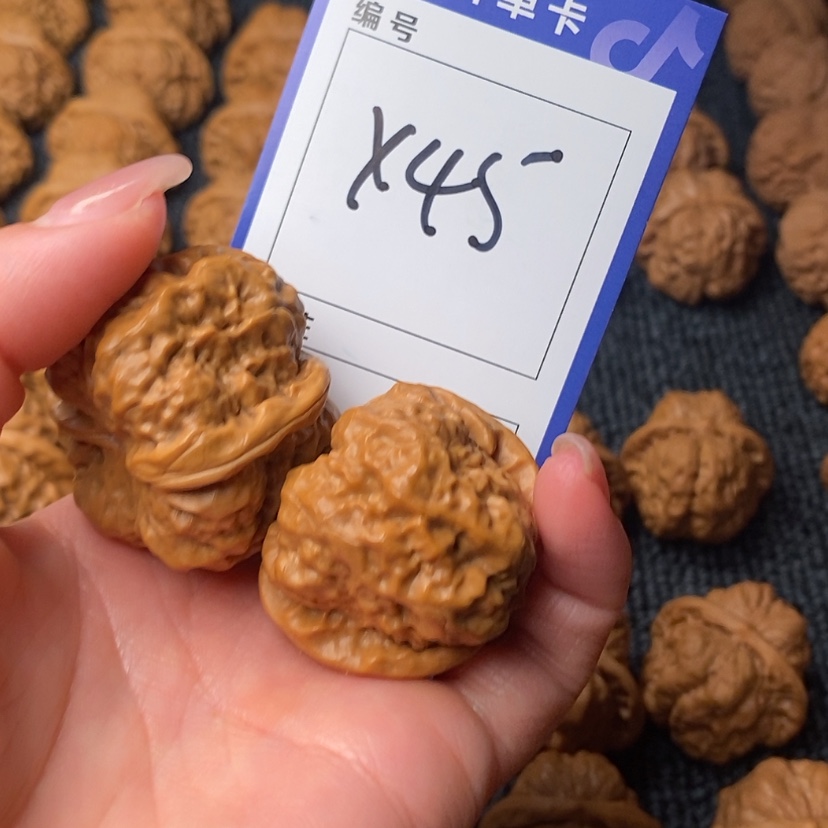 【闪购商品】桃核吊坠▞****▞