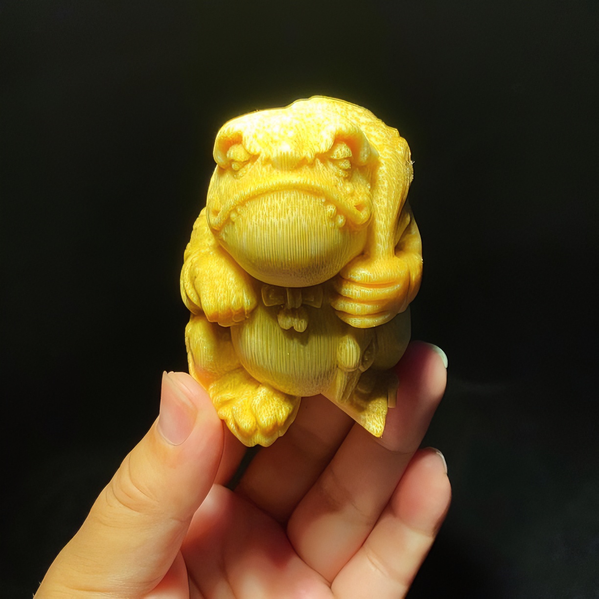 实心竹雕刻摆件把件抱得美人归痴情蛤蟆直径5公分左右高6公分左右