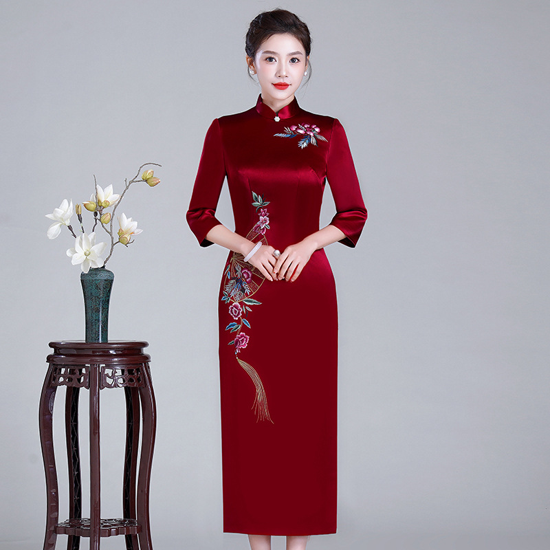 2025正品苏绣旗袍进口三醋酸【多色】修身显瘦喜妈妈婆婆婚宴礼服L