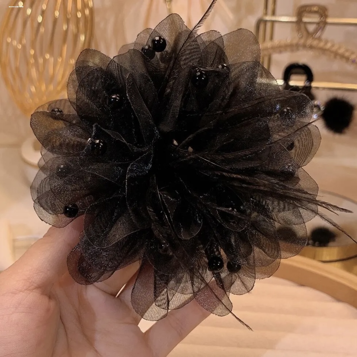 小众牡丹花羽毛抓夹发卡新款精致少女显白百搭发饰质感时尚头饰