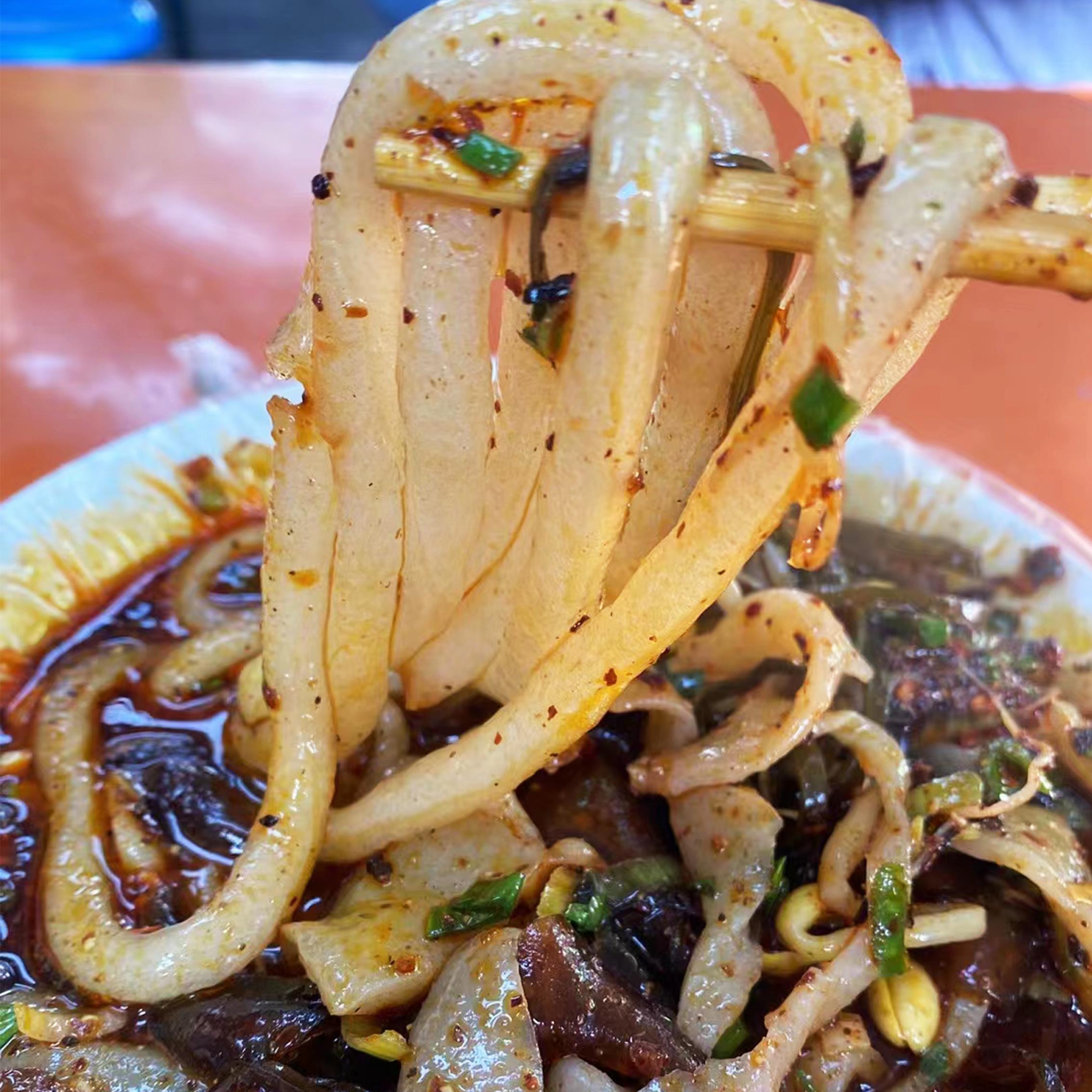 粉甘肃成县麻辣手擀粉传统口味手工制作麻辣粉米线麻辣烫陇南笋0g