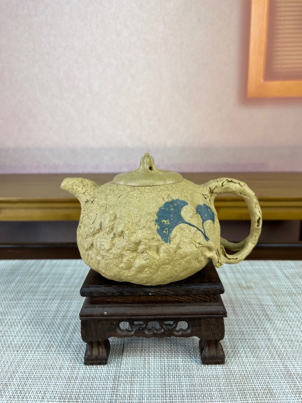 宜兴原矿全手工紫砂茶壶黄段泥手制