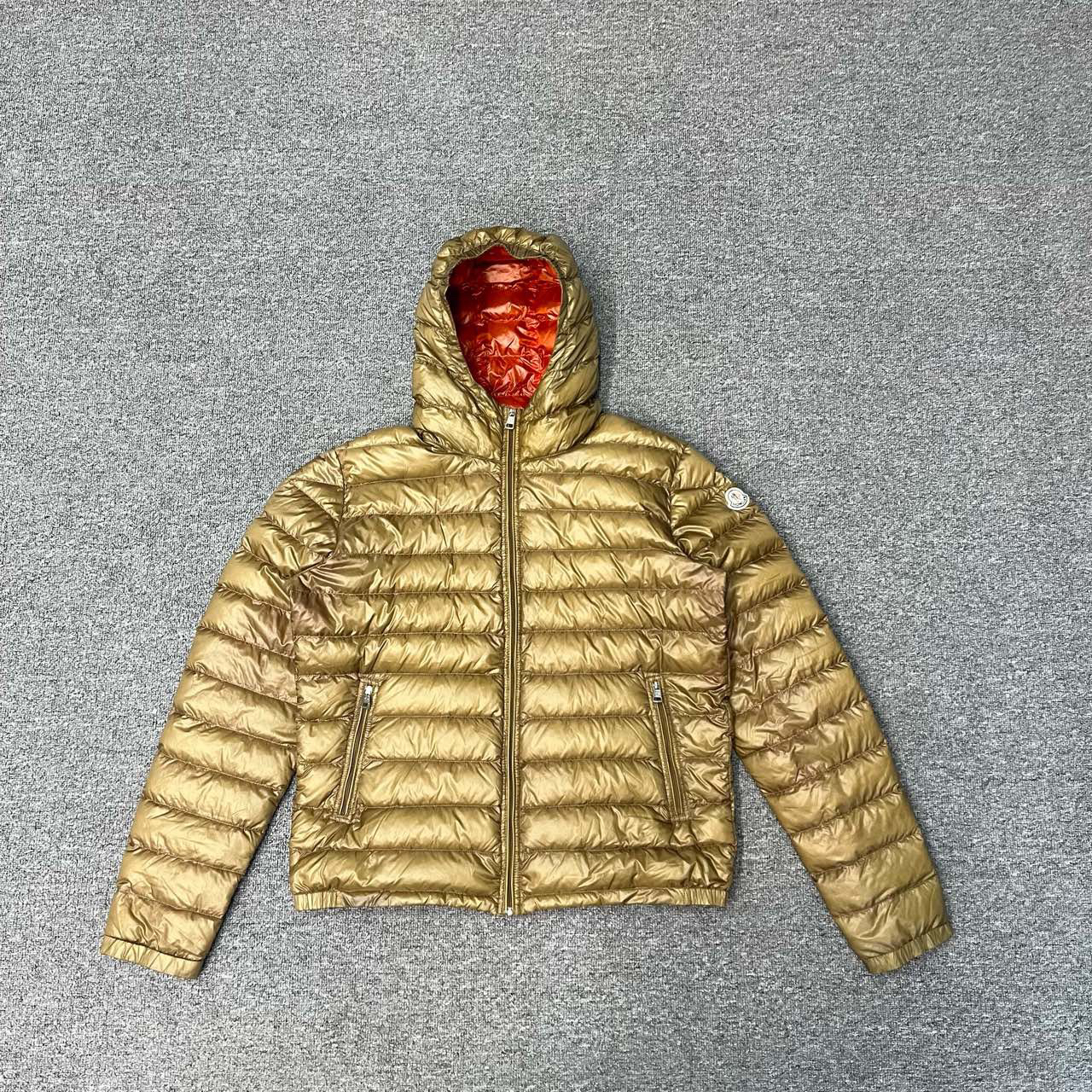 Moncler 蒙口棕色亮面连帽羽绒服 5码成色99新 3980