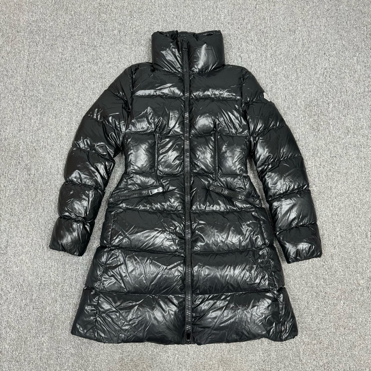 11015243Moncler蒙口黑色Jasminum长款收腰亮面羽绒服外套2码99新