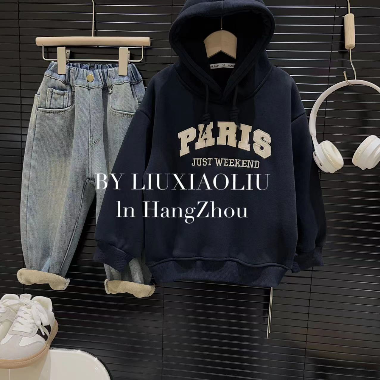 BY LIUXIAOLIU【东极岛】韩版高货秋冬季儿童加绒连帽卫衣9731