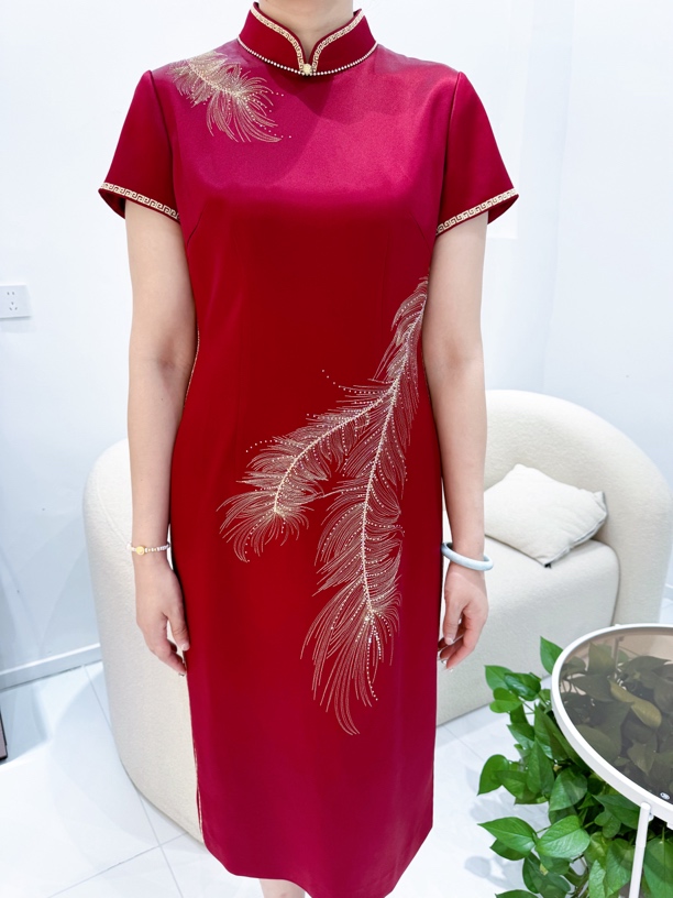 旗袍气质夏季婚礼高贵中国风酒红色