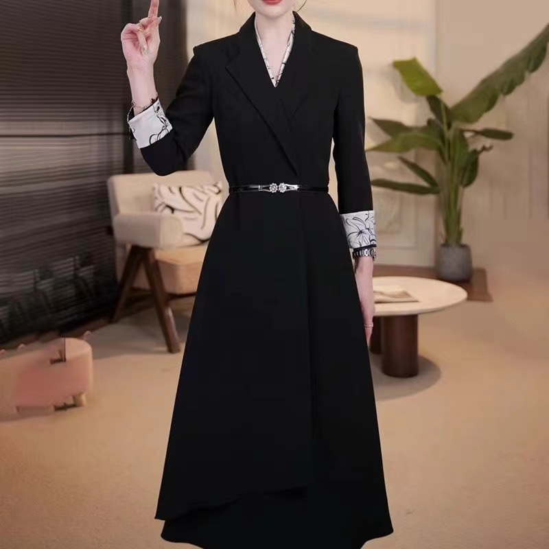 （送腰带）连衣裙女秋气质优雅轻奢高级感设计黑色长袖大摆裙8101