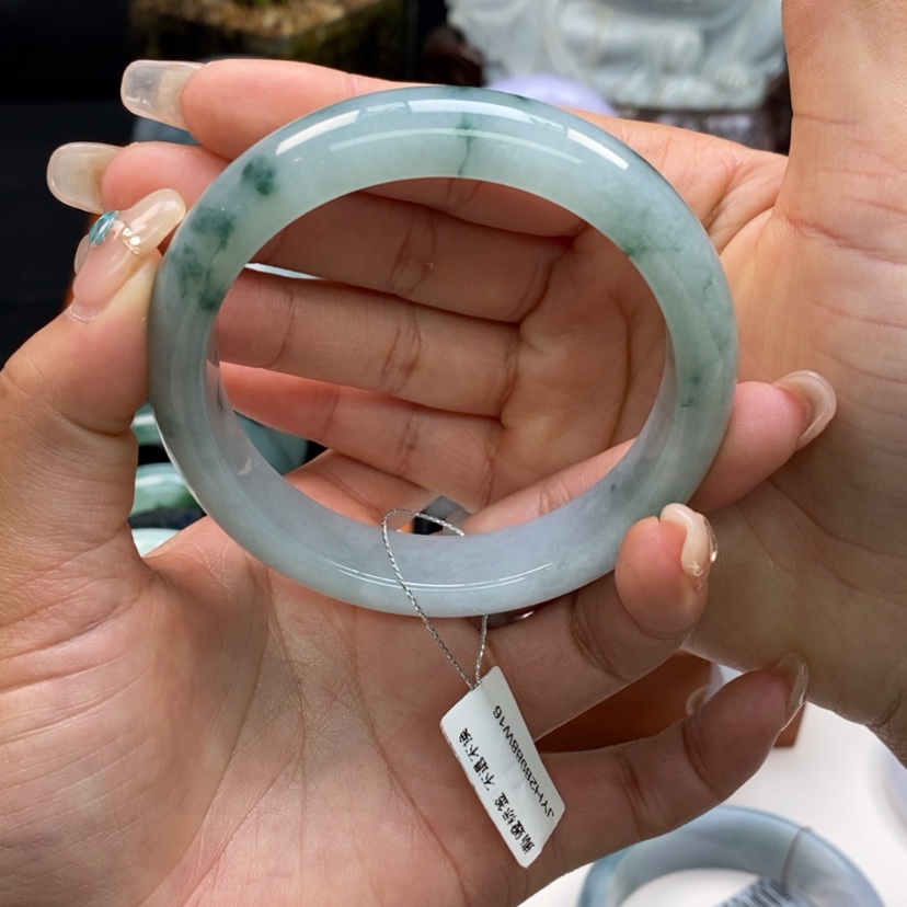 【闪购商品】翡翠手镯未镶嵌S