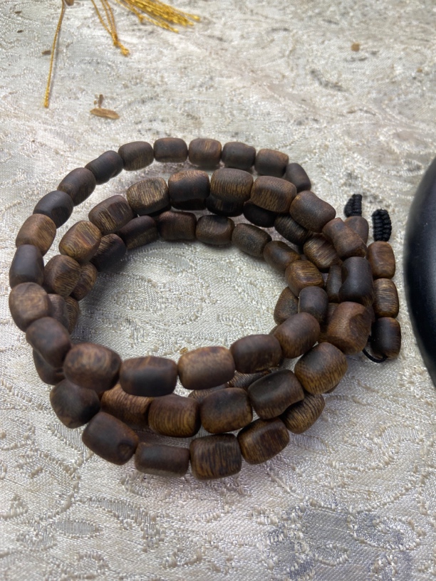 留疤沉水浮多样性发一沉香手串