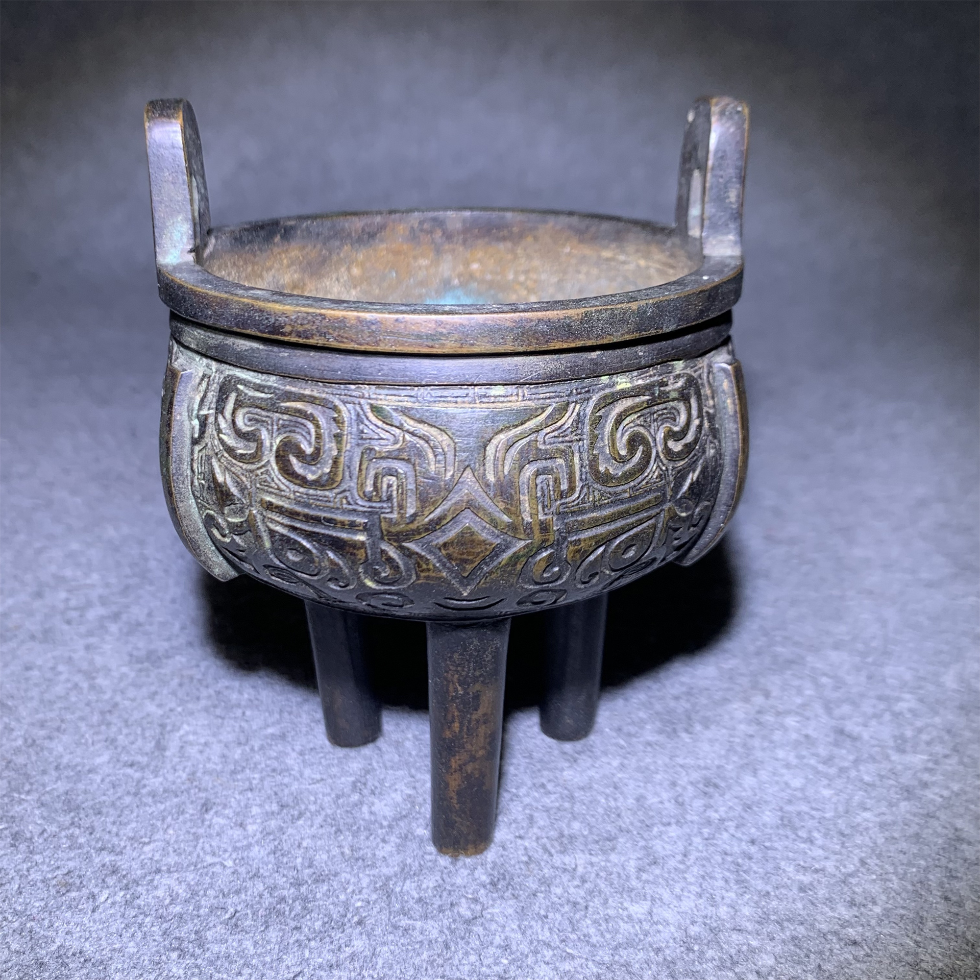 清早期鼎式炉/山东省传承文物商店库出071506