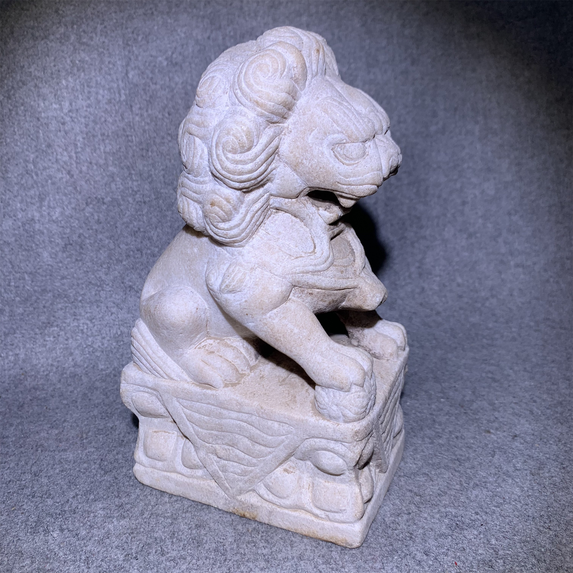 清代汉白石案头狮6580/山东省传承文物商店库出080701