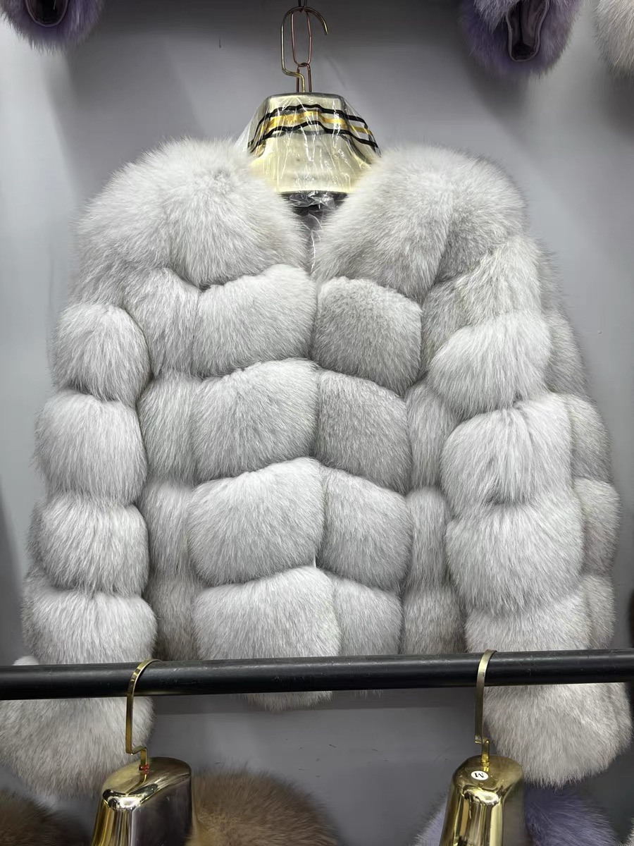 2024新款黑金短款外套