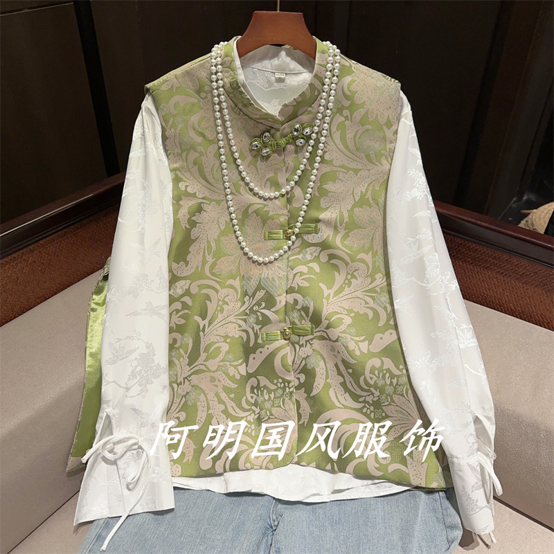 『西月』新中式国风时尚复古绿色马甲2024年秋季新款百搭刺绣马夹女