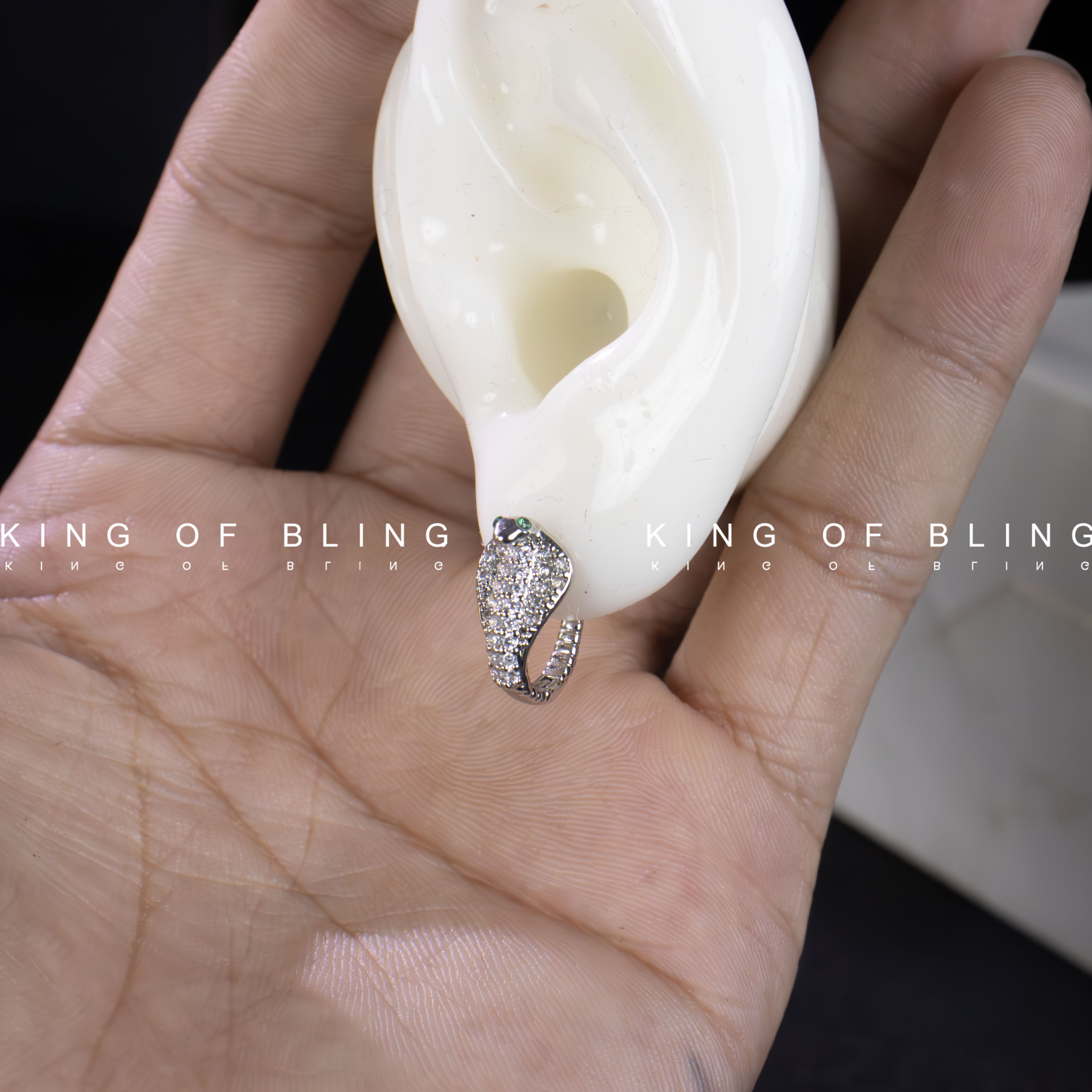 KING OF BLING 925银合成锆石耳饰 眼镜蛇耳环 通体s925银版