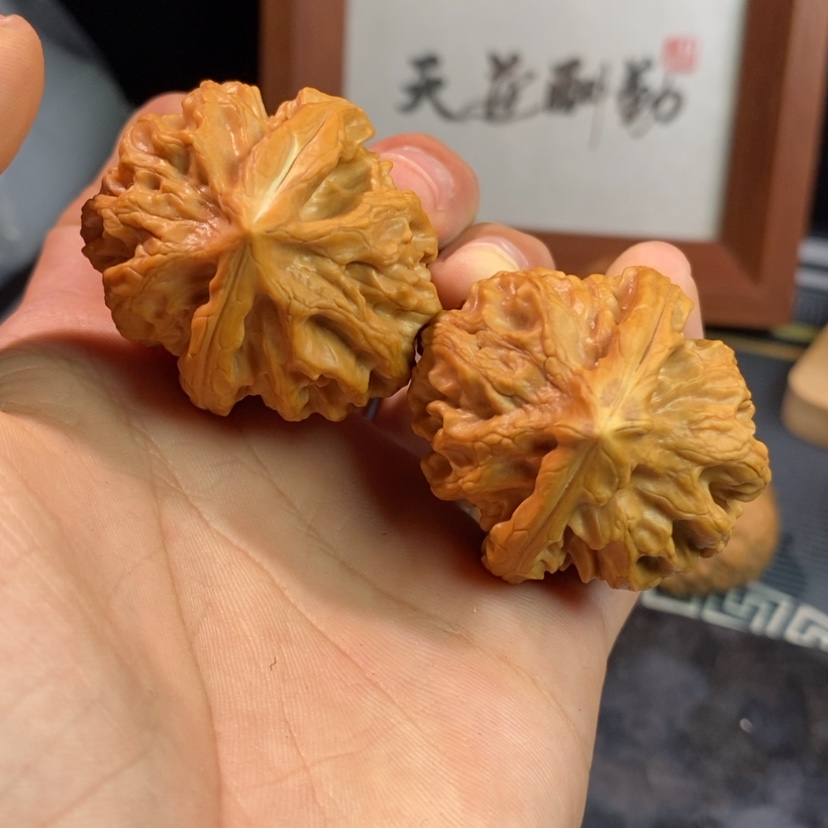 【闪购商品】文玩核桃吊坠平**顺