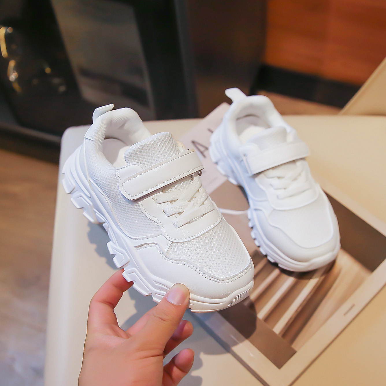 ABCYEEF儿童春秋季新款帅气男孩小学生网面透气中大童运动跑步鞋