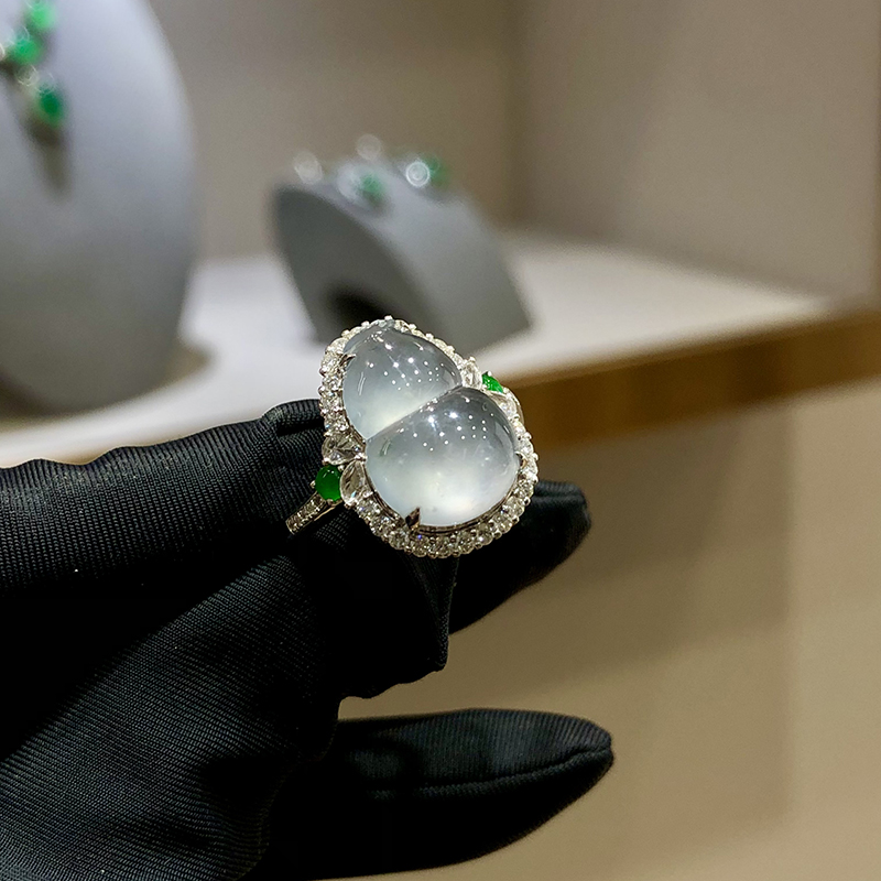 哈妮珠宝 天然翡翠a货18k金高冰种水葫芦戒指