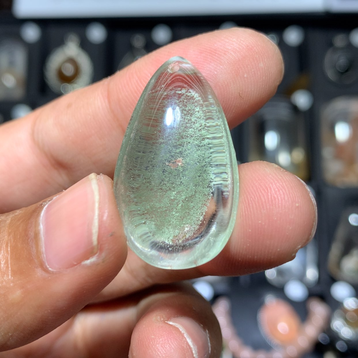 【闪购商品】水晶颈饰未镶嵌