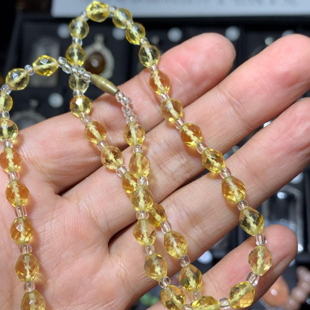 【闪购商品】水晶颈饰未镶嵌?**?