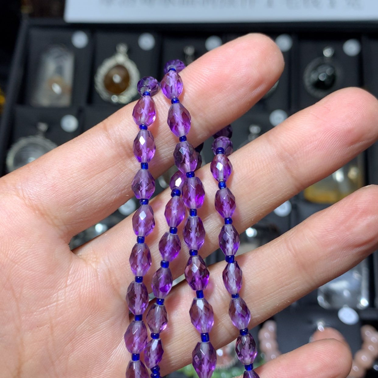 【闪购商品】水晶颈饰未镶嵌?**?
