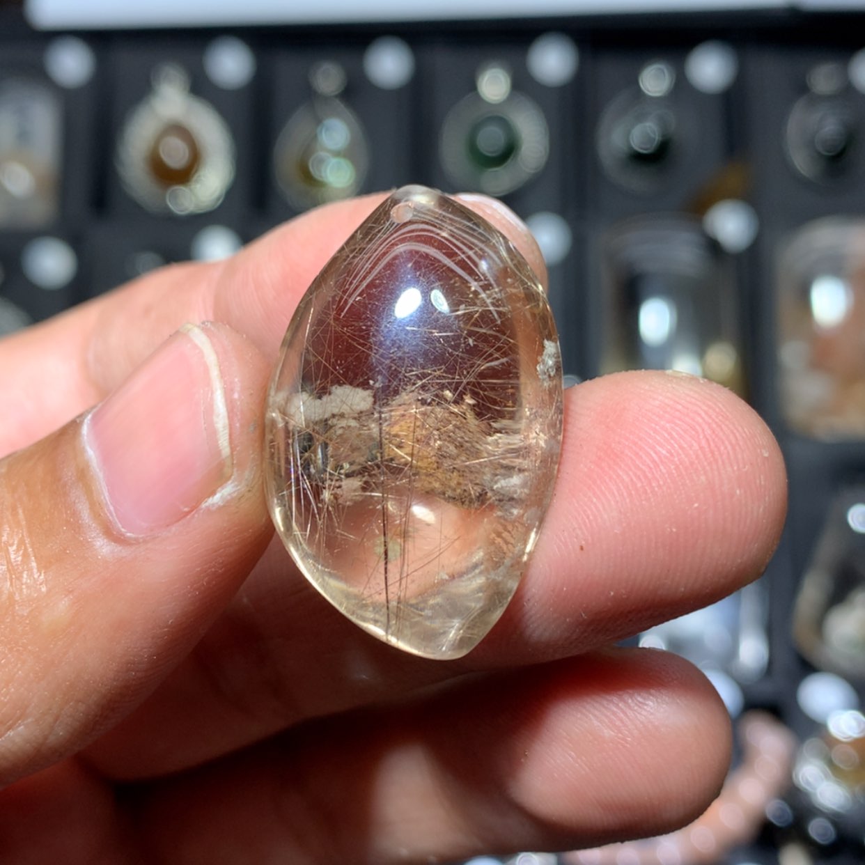 【闪购商品】水晶颈饰未镶嵌