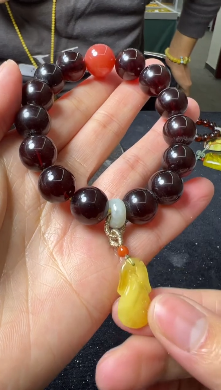 【闪购商品】琥珀颈饰未镶嵌手串多样性发一个