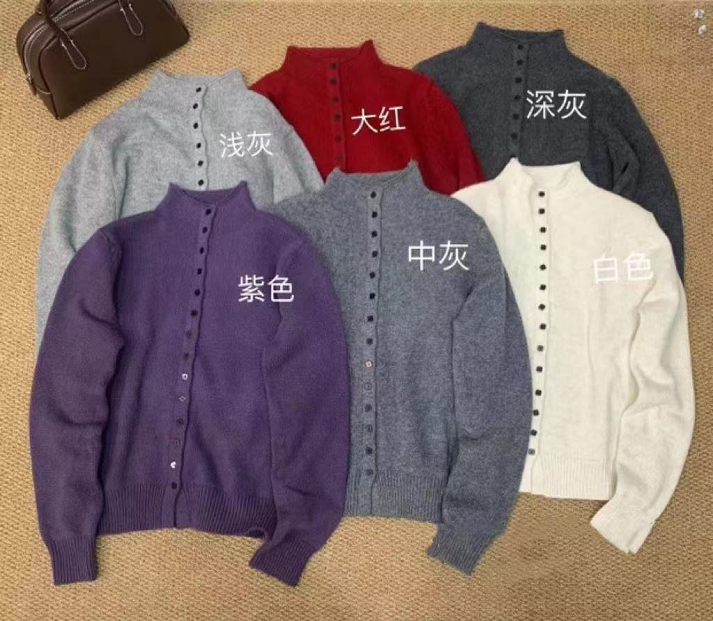 《浣熊小方扣毛衣》秋冬款时尚百搭洋气休闲小众半高领长袖毛衣开衫