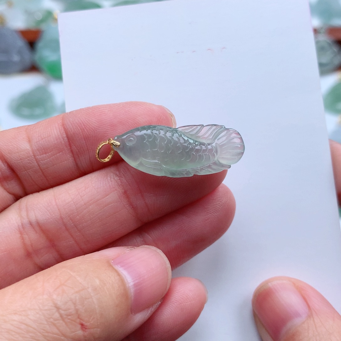 翡翠吊坠(不含链)18K金镶嵌