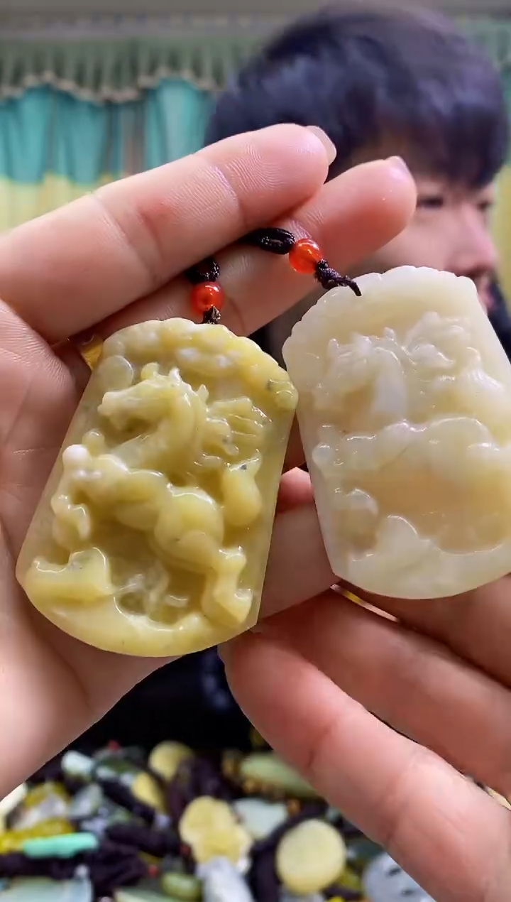 【闪购商品】岫玉吊坠未镶嵌多样性发货其中发一件