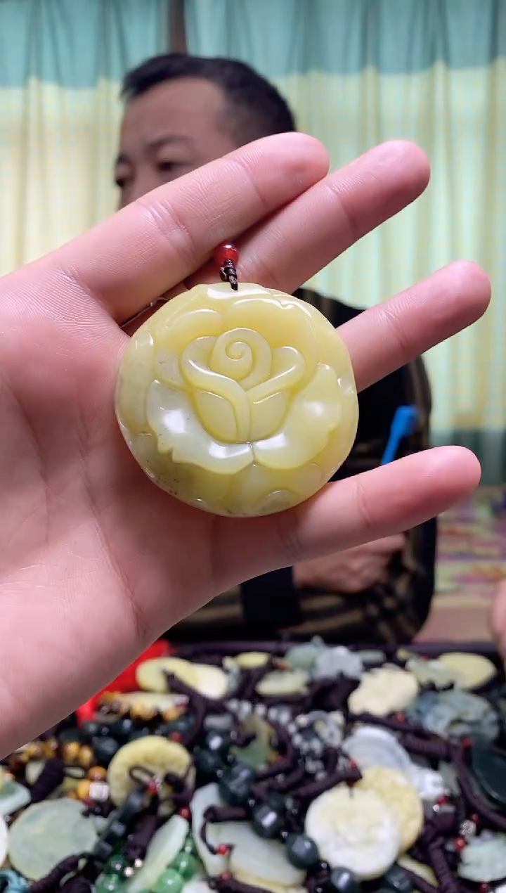 【闪购商品】岫玉吊坠未镶嵌1