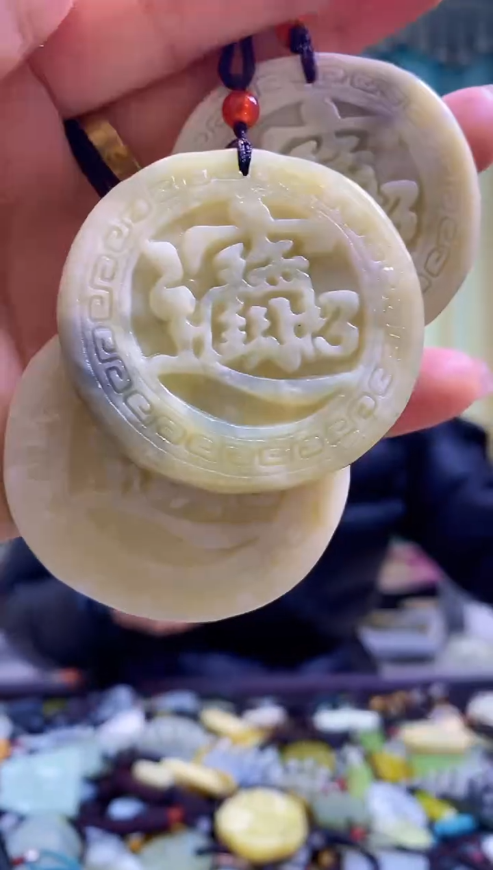 【闪购商品】岫玉吊坠未镶嵌多样性发货其中发一件