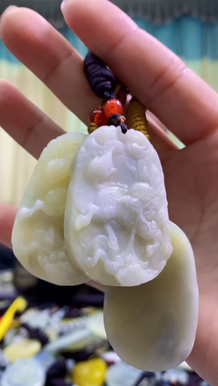 【闪购商品】岫玉吊坠未镶嵌多样性发货其中发一件 麒麟