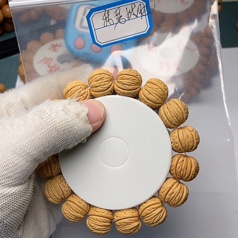 【闪购商品】文玩核桃手串我****瘦