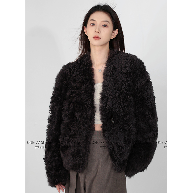 ‘追光少女’托斯卡纳皮毛一体V领高级质感皮草外套女 ZU-8680