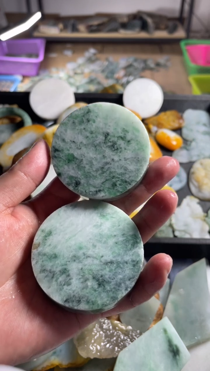 【闪购商品】翡翠颈饰未镶嵌109