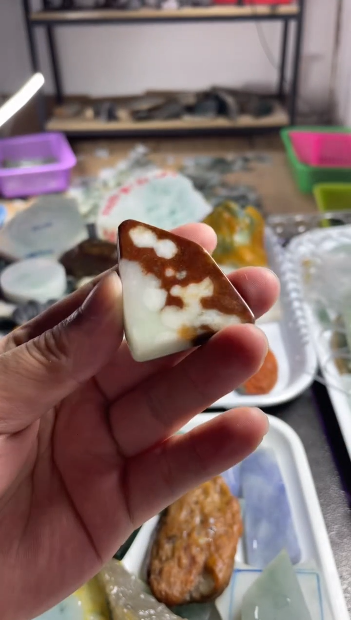 【闪购商品】翡翠颈饰未镶嵌297