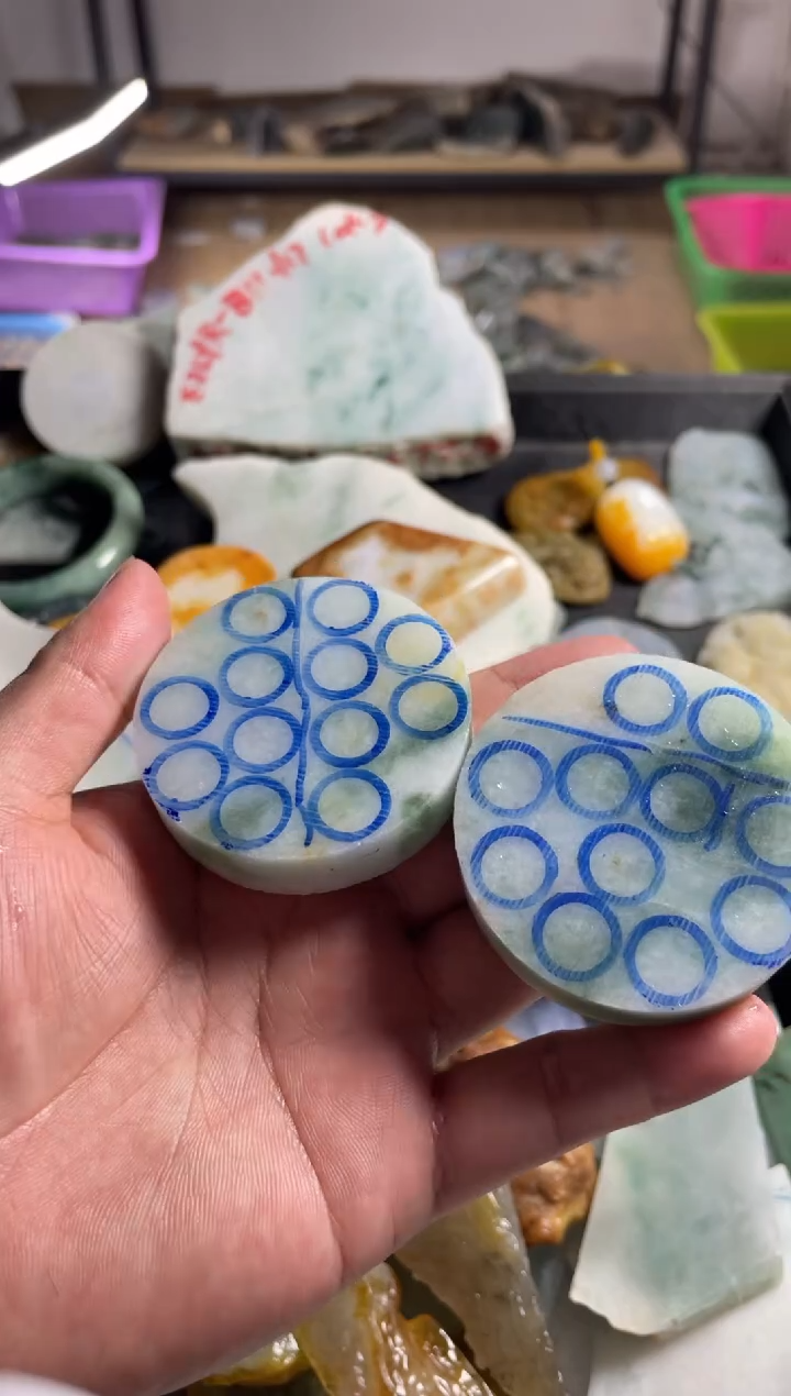 【闪购商品】翡翠颈饰未镶嵌209
