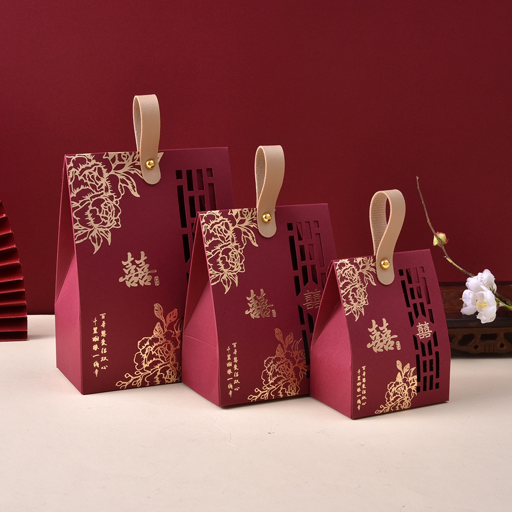中式镂空手提糖盒喜糖袋订婚结婚专用高档喜糖盒子回礼空盒礼盒